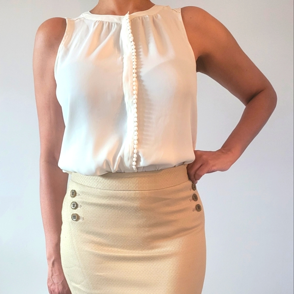 Ann Taylor Loft sleeveless top Small